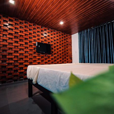 Paithal Meadows Hotel Paithalmala Ngoại thất bức ảnh