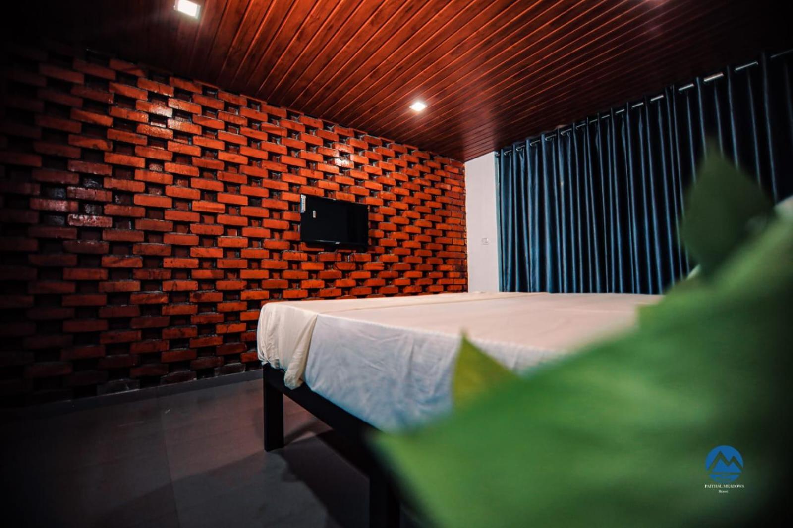Paithal Meadows Hotel Paithalmala Ngoại thất bức ảnh